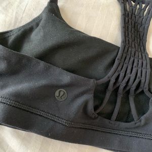 LULULEMON - Sports Bra
